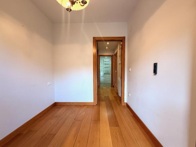 Imagen 27 Inmueble 303455 - Piso en venta en Donostia-San Sebastián / C Amara- A dos minutos de playa y de Av. de la l...