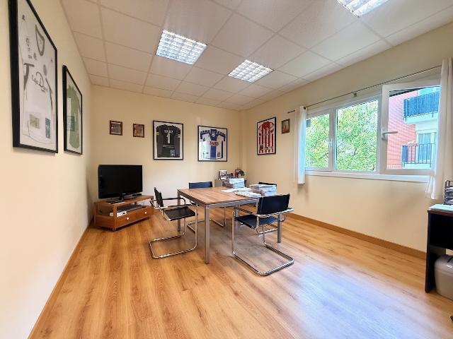 Imagen 15 Inmueble 303620 - Local Comercial en venta en Donostia-San Sebastián / Calle Txapillo-Junto al in