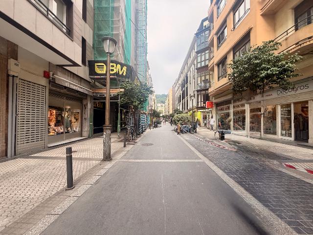 Imagen 5 Inmueble 303987 - Local Industrial en venta en Donostia-San Sebastián / Calle San Francisco-Junto a plaza Ca...