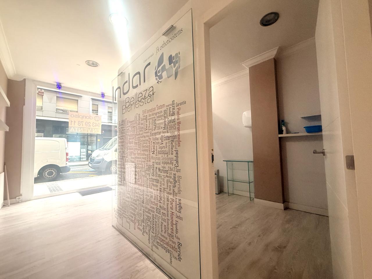 Imagen 9 Local Comercial en venta en Donostia-San Sebastián / Gran Vía-Gros-Donostia
