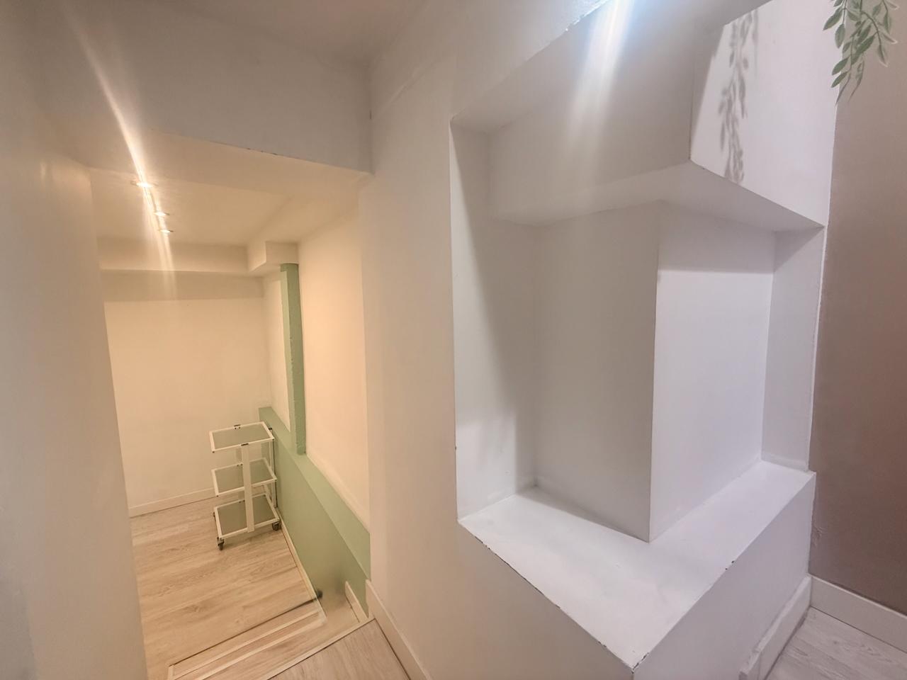 Imagen 15 Local Comercial en venta en Donostia-San Sebastián / Gran Vía-Gros-Donostia