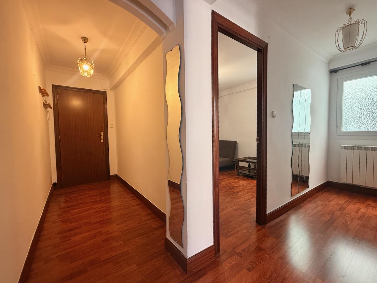 Imagen 2 Piso en venta en Errenteria / Calle Oiartzun-Renteria