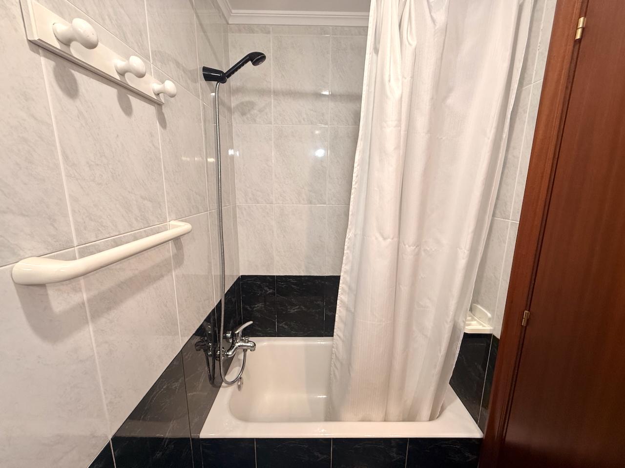 Imagen 15 Piso en venta en Errenteria / Calle Oiartzun-Renteria