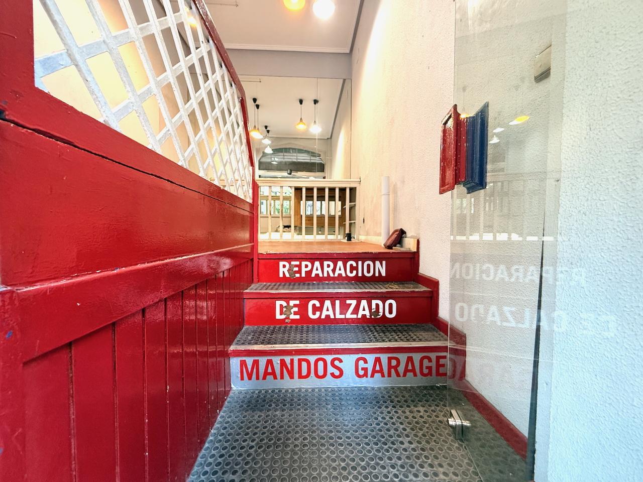 Imagen 5 Local Comercial en venta en Donostia-San Sebastián / Calle Secundino Esnaola-Gros-Donostia