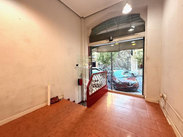 Imagen 2 Inmueble 306401 - Local Comercial en venta en Donostia-San Sebastián / Calle Secundino Esnaola-Gros-Donostia