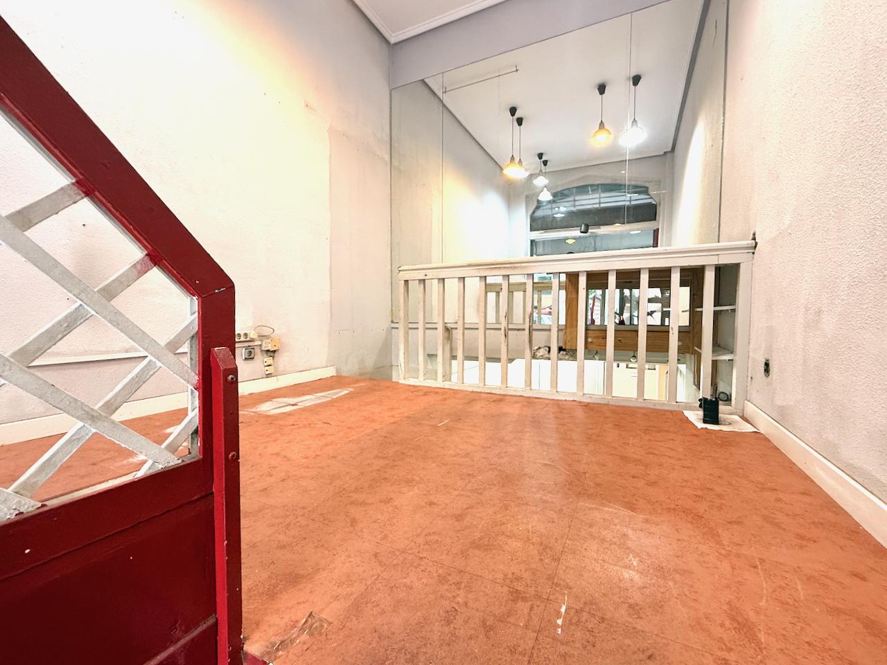 Imagen 6 Local Comercial en venta en Donostia-San Sebastián / Calle Secundino Esnaola-Gros-Donostia
