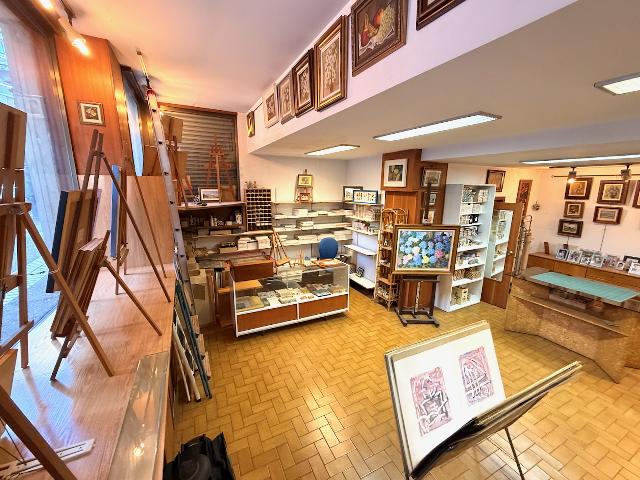 Imagen 2 Inmueble 306403 - Local Comercial en venta en Donostia-San Sebastián / Calle Secundino Esnaola-Gros-Donostia