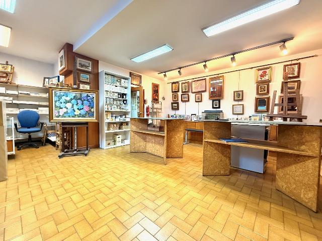 Imagen 17 Inmueble 306403 - Local Comercial en venta en Donostia-San Sebastián / Calle Secundino Esnaola-Gros-Donostia