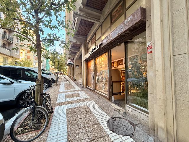 Imagen 19 Inmueble 306403 - Local Comercial en venta en Donostia-San Sebastián / Calle Secundino Esnaola-Gros-Donostia