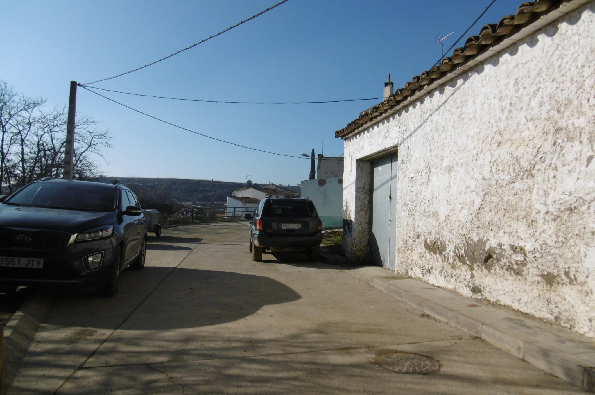 Imagen 2 Casa en venta en San Miguel Del Cinca / Cercana a Centro de Pomar.