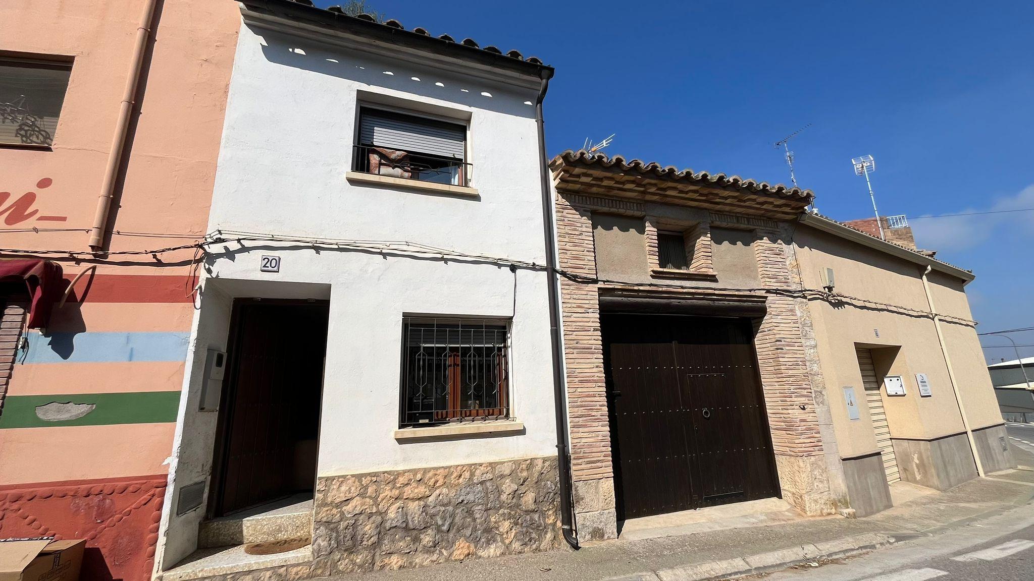 Imagen 14 Casa en venta en Ontiñena / Calle Pilar, centro de la población