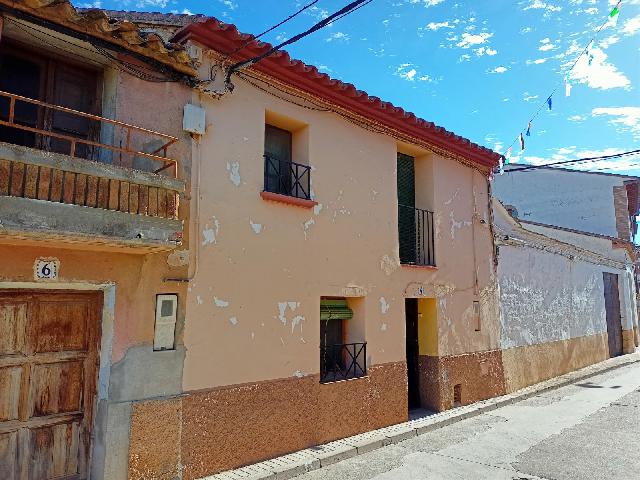 Imagen 2 Inmueble 245776 - Casa en venta en San Miguel Del Cinca / Cercana a Centro de Pomar.