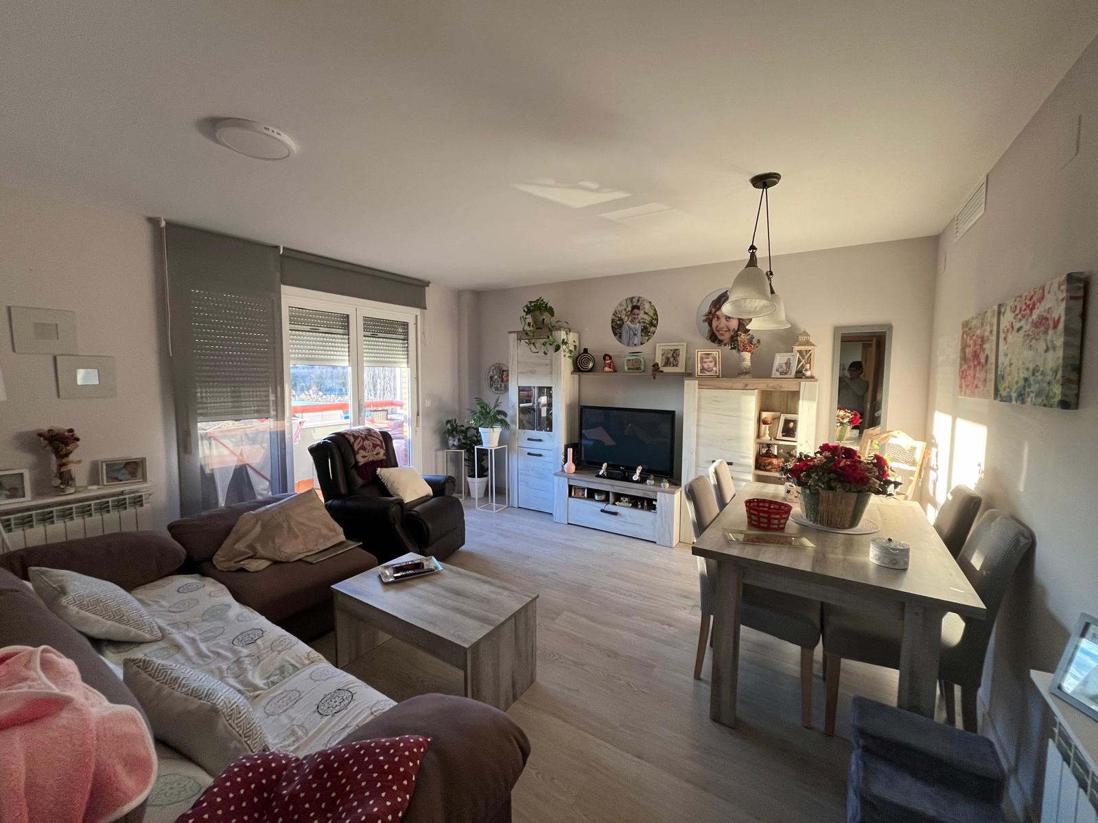 Imagen 3 Piso en venta en Monzón / Calle selgua, barrio molino