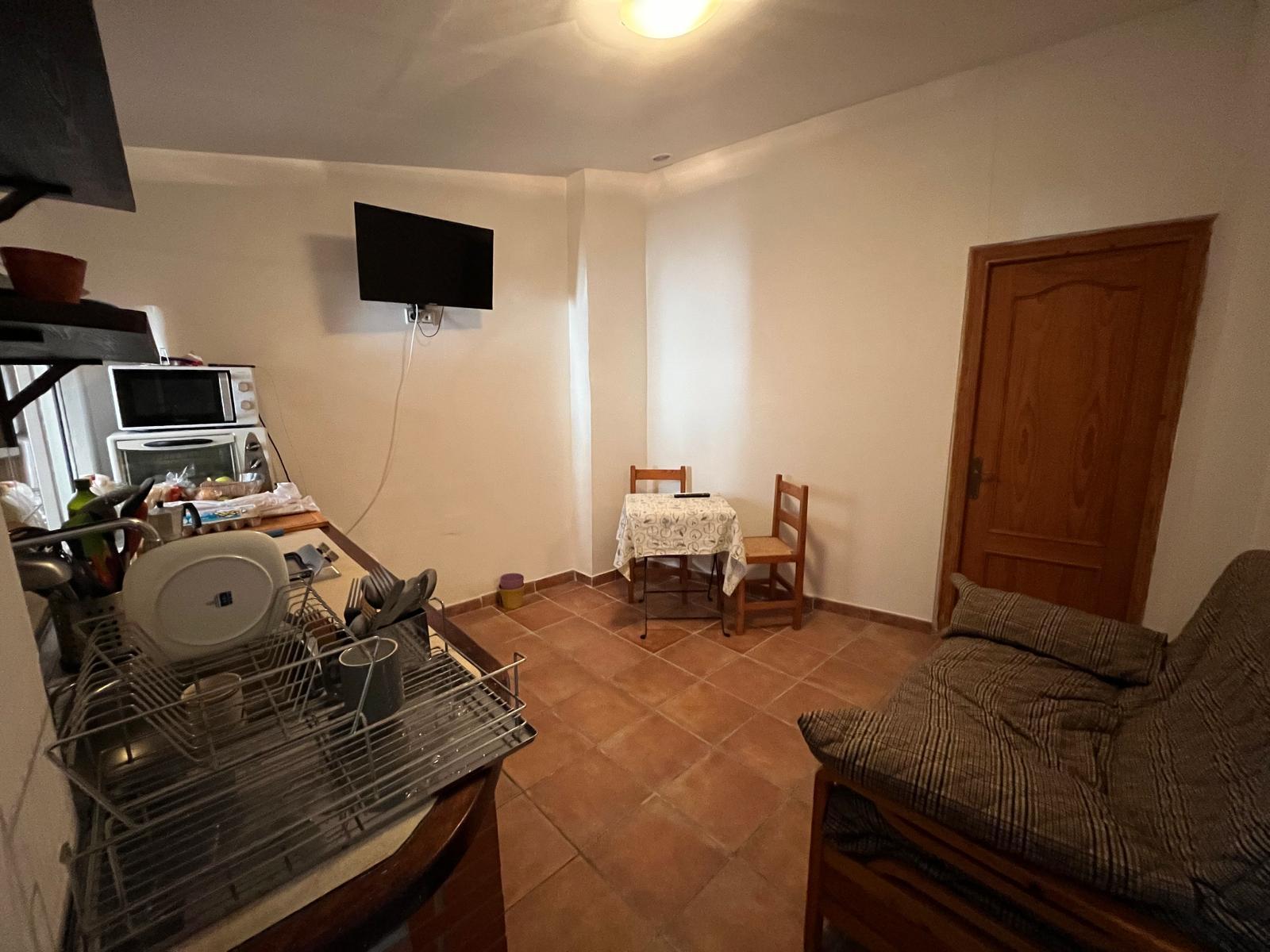 Imagen 2 Piso en alquiler en Monzón / Calle mayor, centro de la población Imagen 2 Piso en alquiler en Monzón / Calle mayor, centro de la población