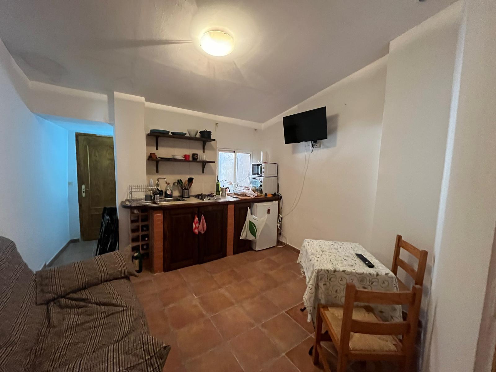 Imagen 1 Piso en alquiler en Monzón / Calle mayor, centro de la población Imagen 1 Piso en alquiler en Monzón / Calle mayor, centro de la población