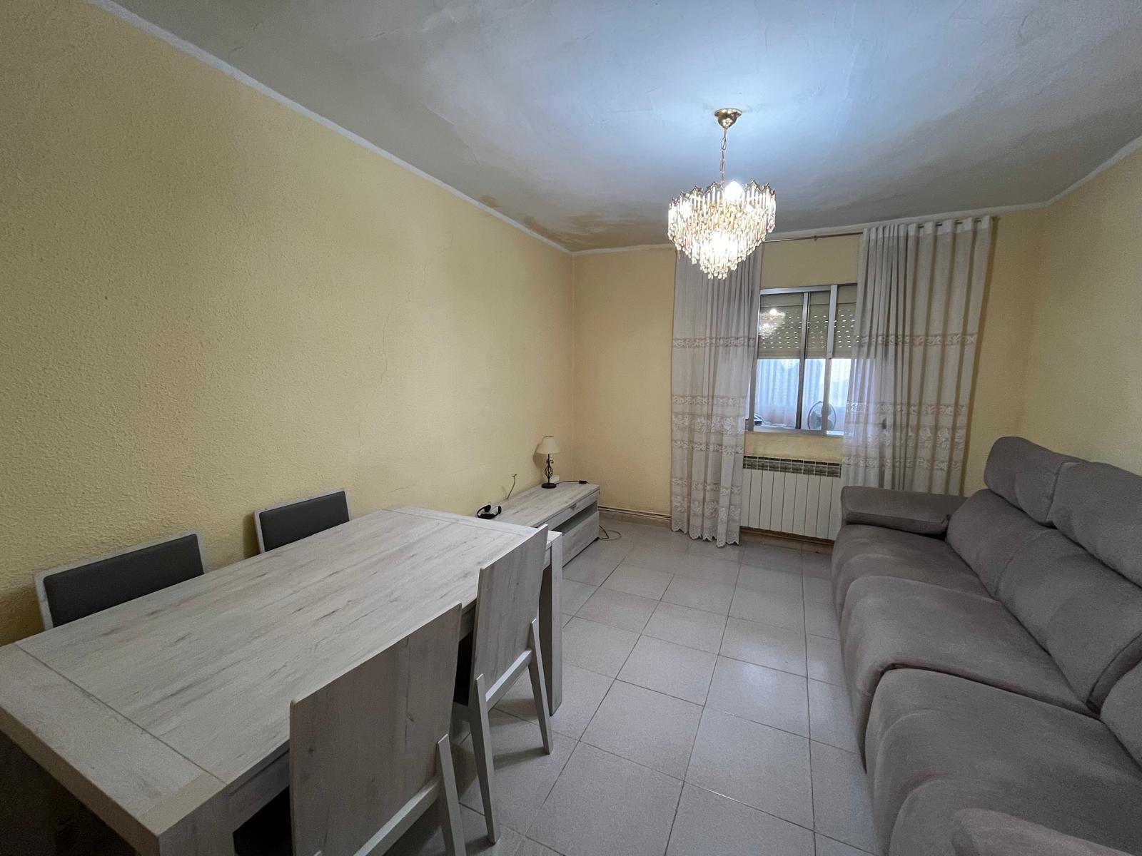 Imagen 2 Casa en venta en Monzón / Calle Navarra, barrio del Palomar