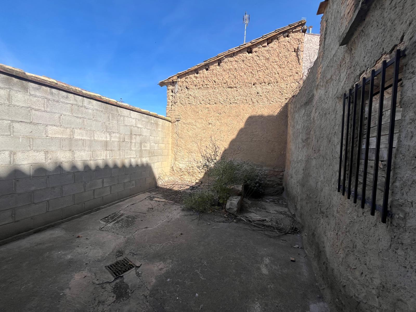 Imagen 4 Casa en venta en Albalate De Cinca / Calle San roque, centro de la población