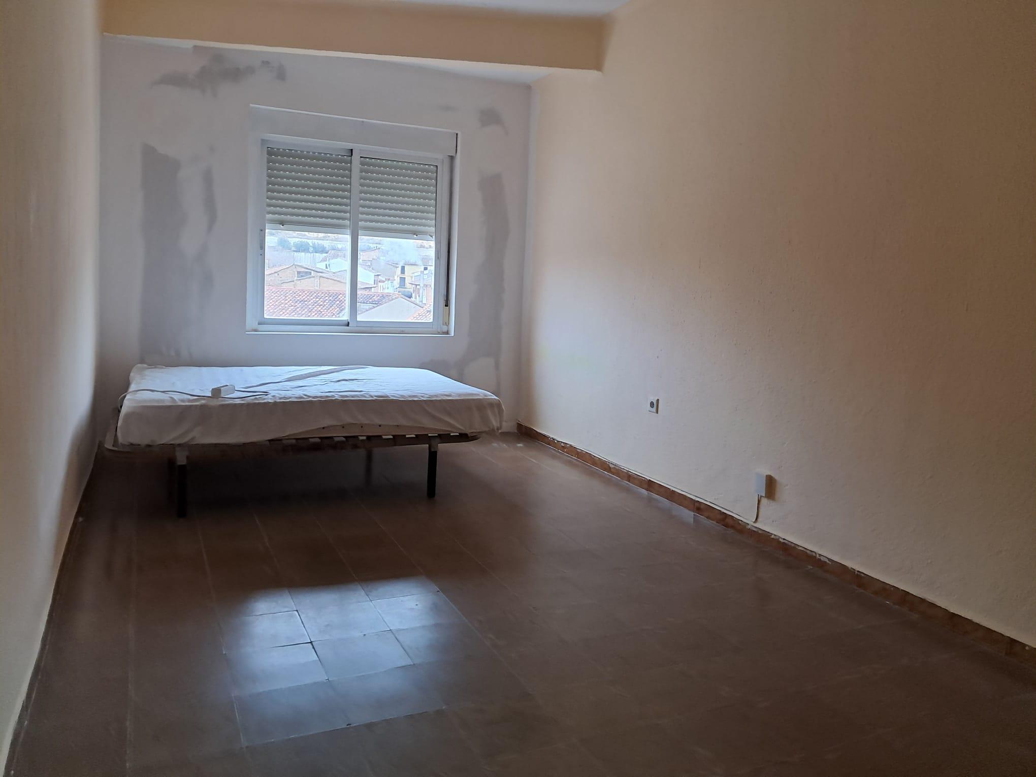 Imagen 4 Piso en venta en Monzón / Avenida Pueyo, zona residencial
