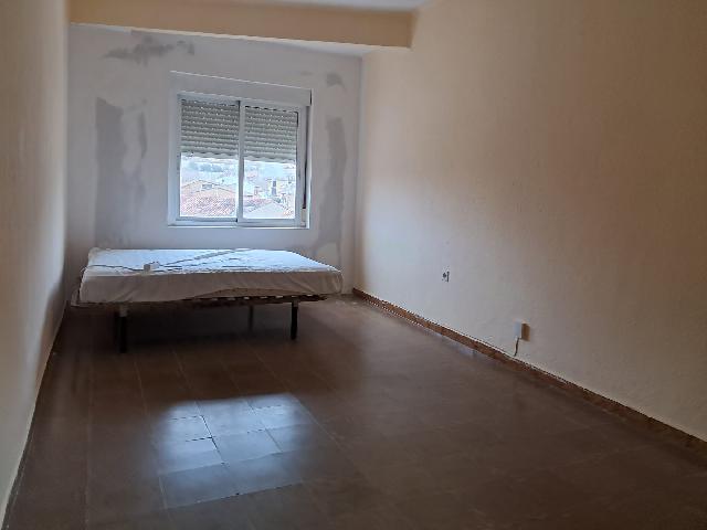 Imagen 4 Inmueble 299464 - Piso en venta en Monzón / Avenida Pueyo, zona residencial