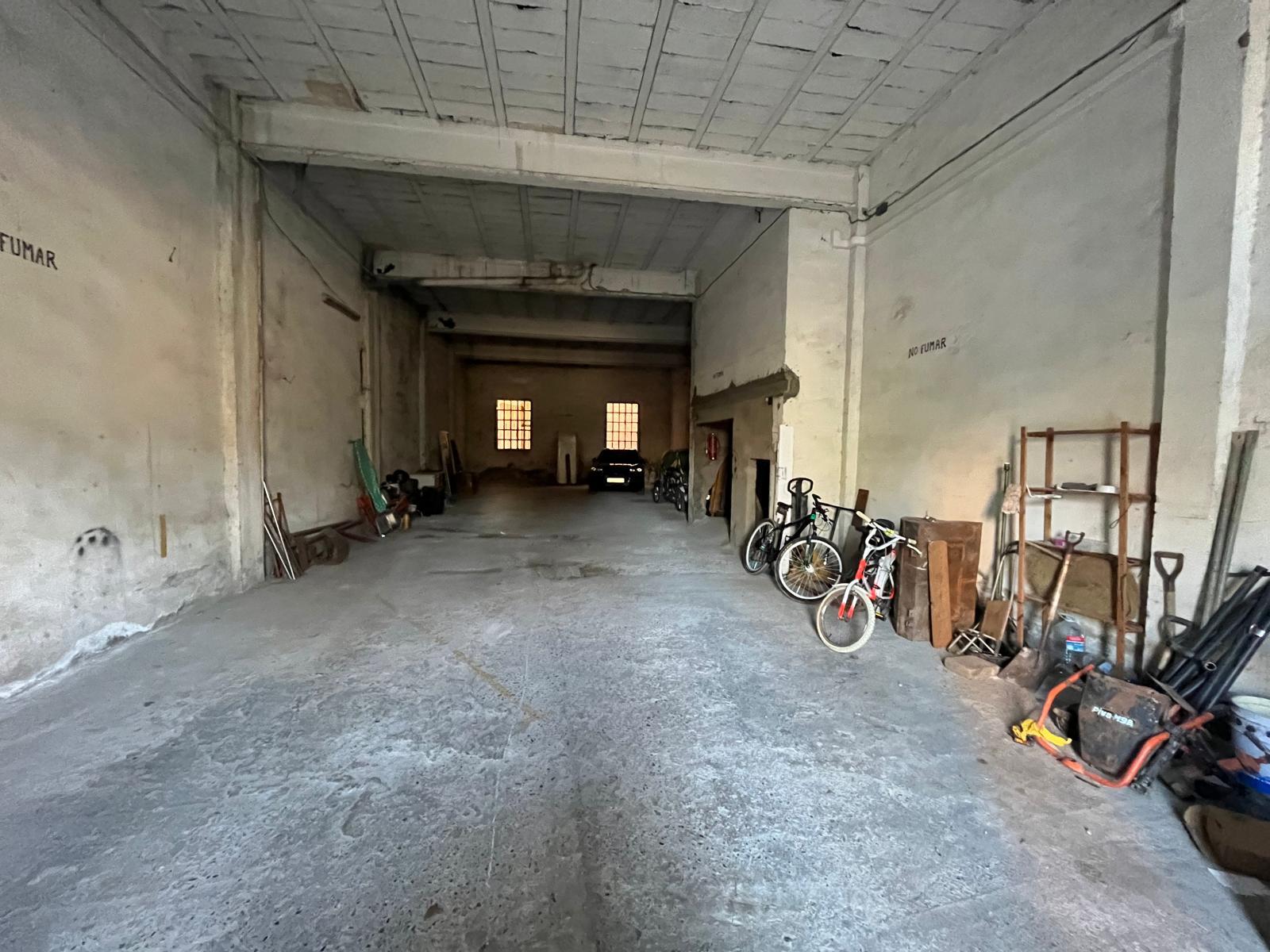 Imagen 2 Local Comercial en venta en Monzón / Calle Paules, cerca centro de población