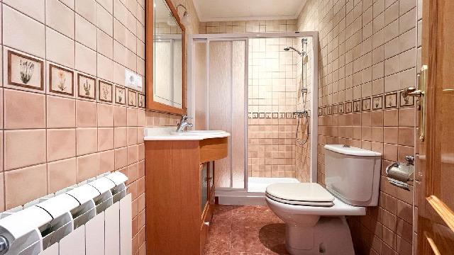 Imagen 8 Inmueble 300725 - Casa en venta en Ontiñena / Calle Mayor, centro de la población