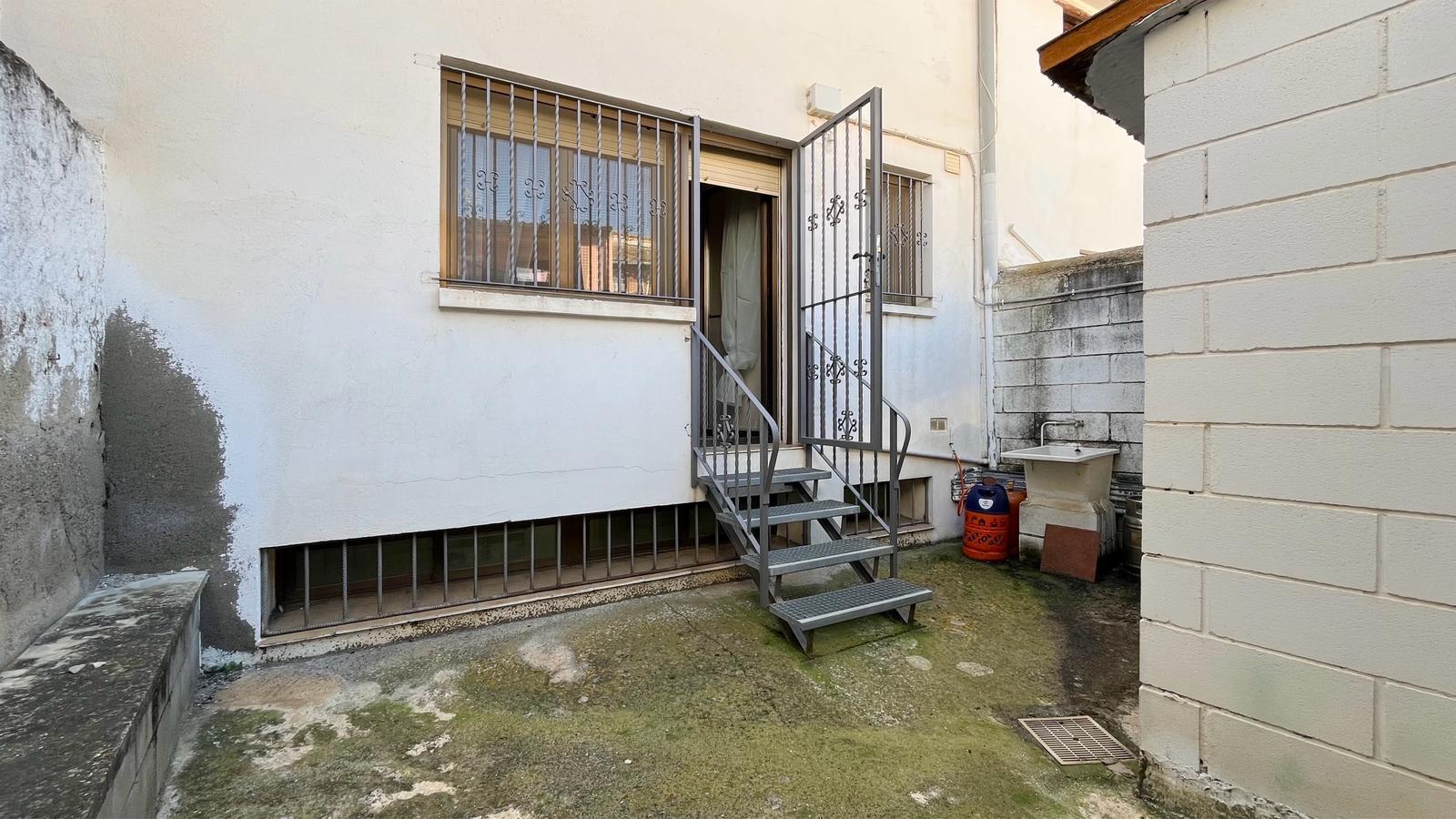 Imagen 12 Casa en venta en Ontiñena / Calle Mayor, centro de la población