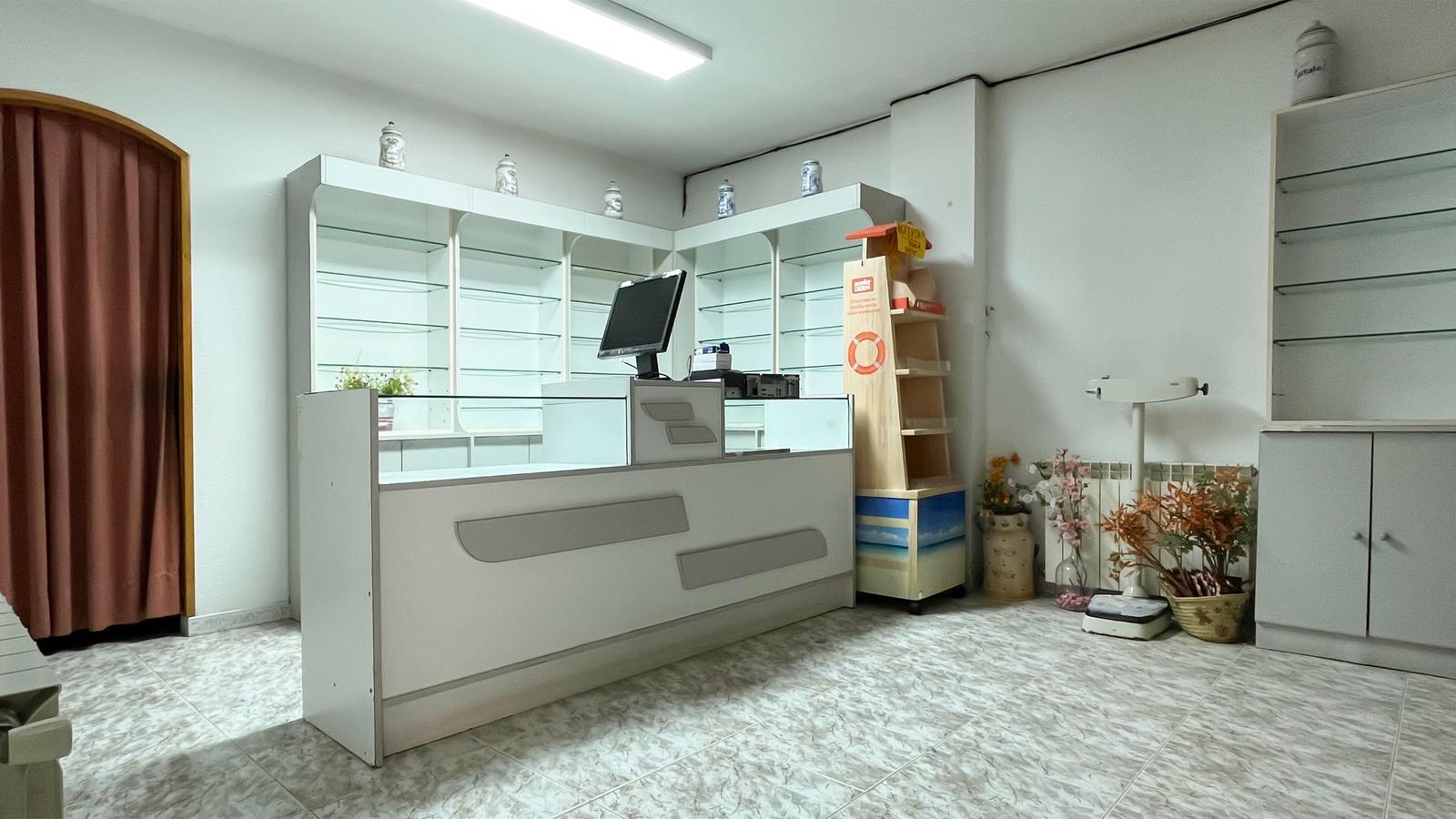 Imagen 14 Casa en venta en Ontiñena / Calle Mayor, centro de la población