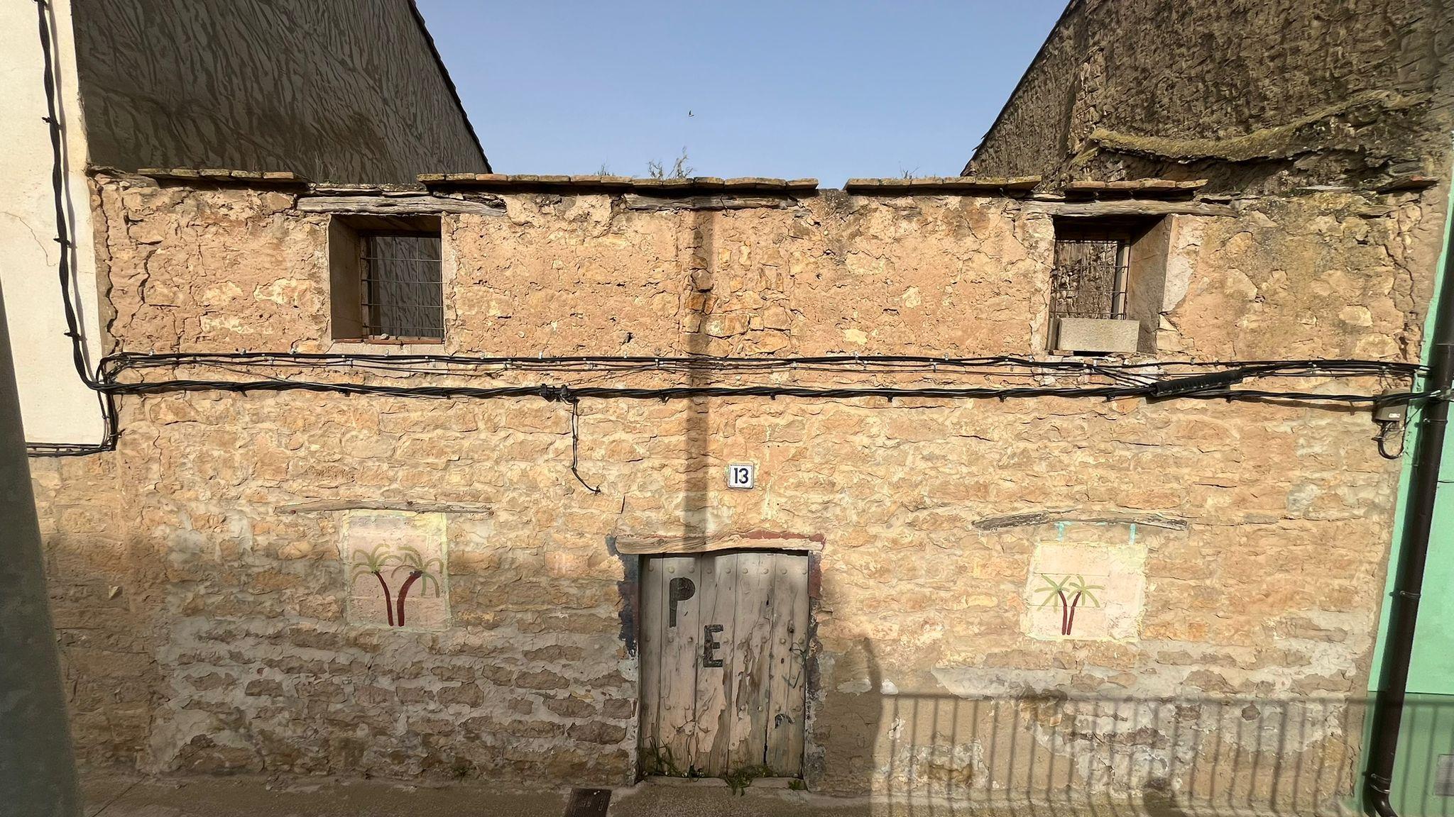 Imagen 6 Solar Urbano en venta en Ontiñena / Calle Pilar, cerca del centro de la población