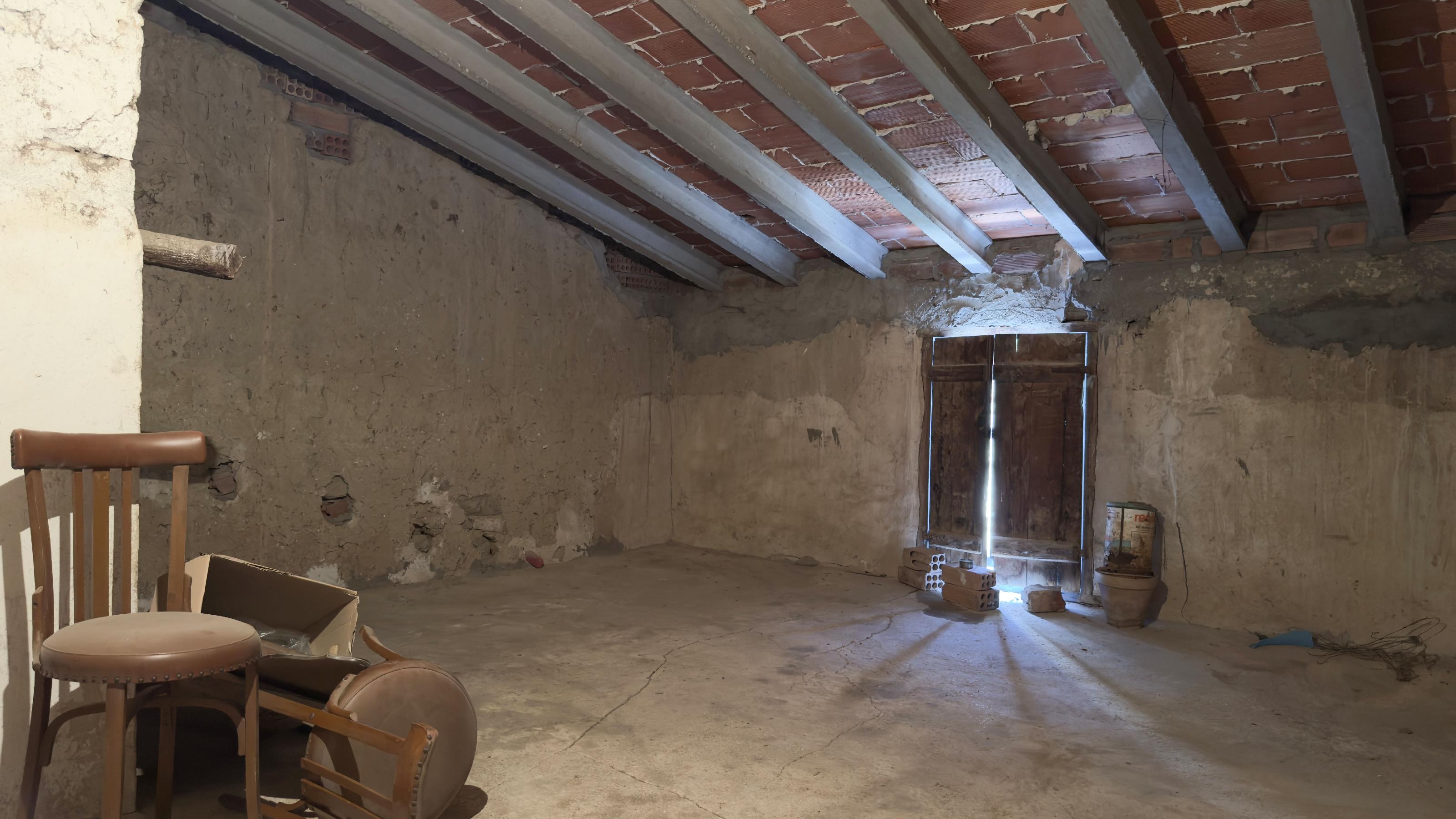 Imagen 22 Casa en venta en Ontiñena / Calle Santa Agueda, centro población.