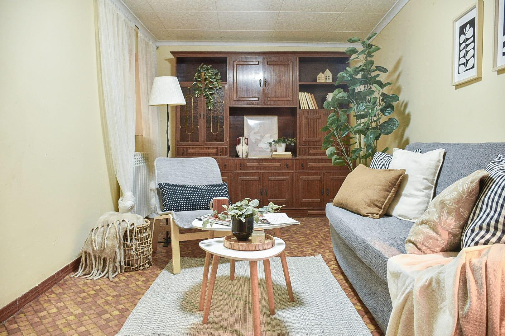 Imagen 10 Casa en venta en Ontiñena / Calle Santa Agueda, centro población.