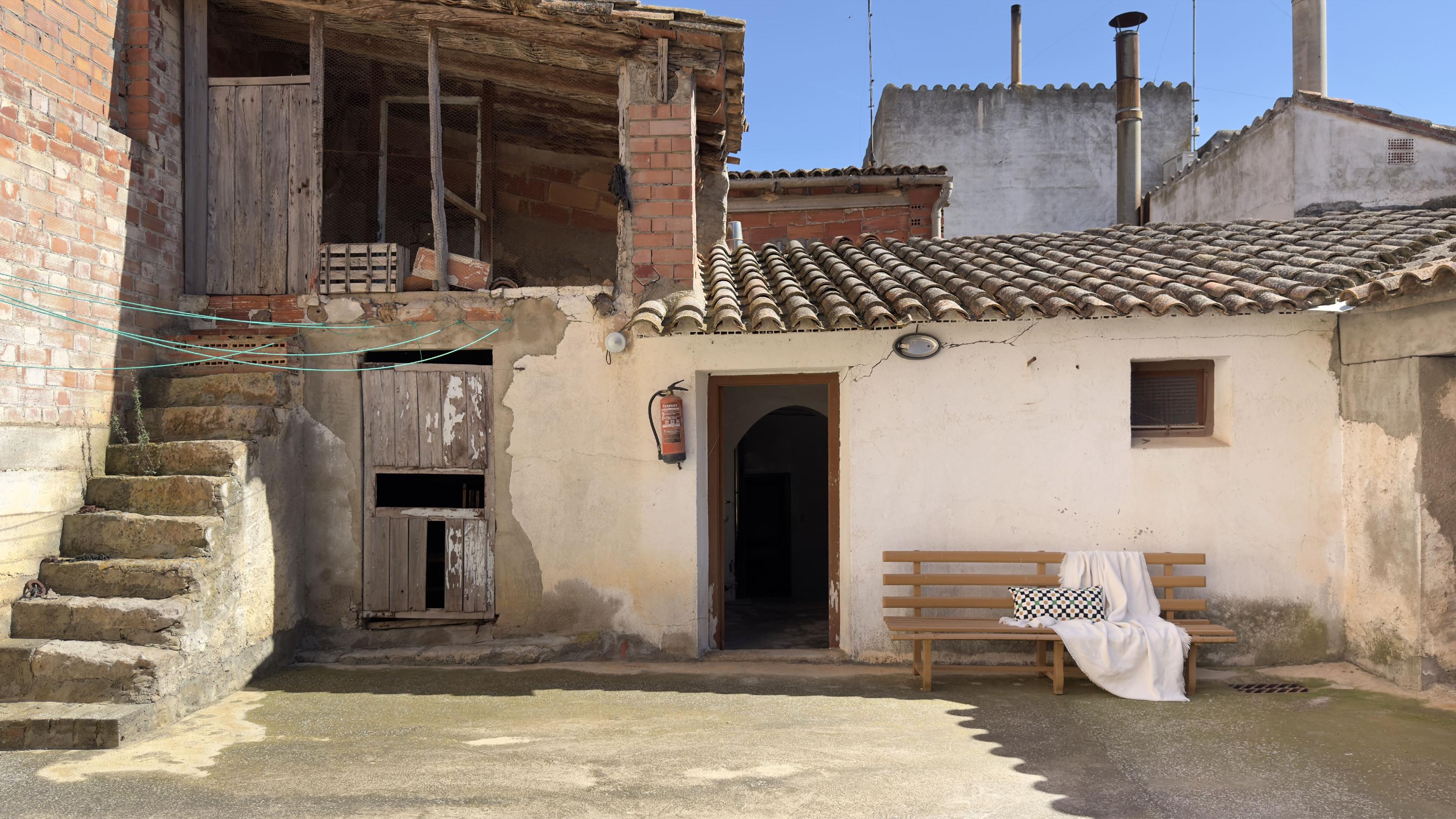 Imagen 19 Casa en venta en Ontiñena / Calle Santa Agueda, centro población.