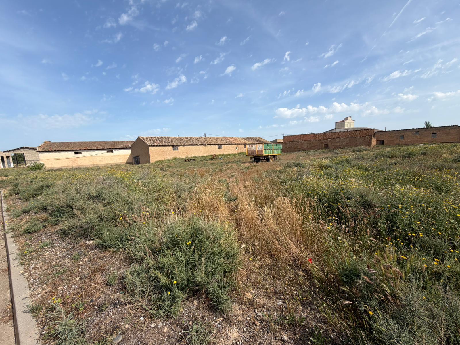 Imagen 4 Solar Urbano en venta en Albalate De Cinca / Calle Buenavista, cerca del centro