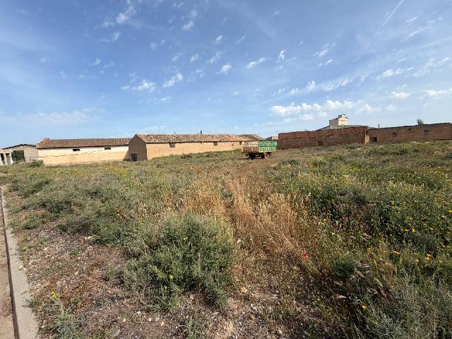 Imagen 4 Inmueble 302535 - Solar Urbano en venta en Albalate De Cinca / Calle Buenavista, cerca del centro