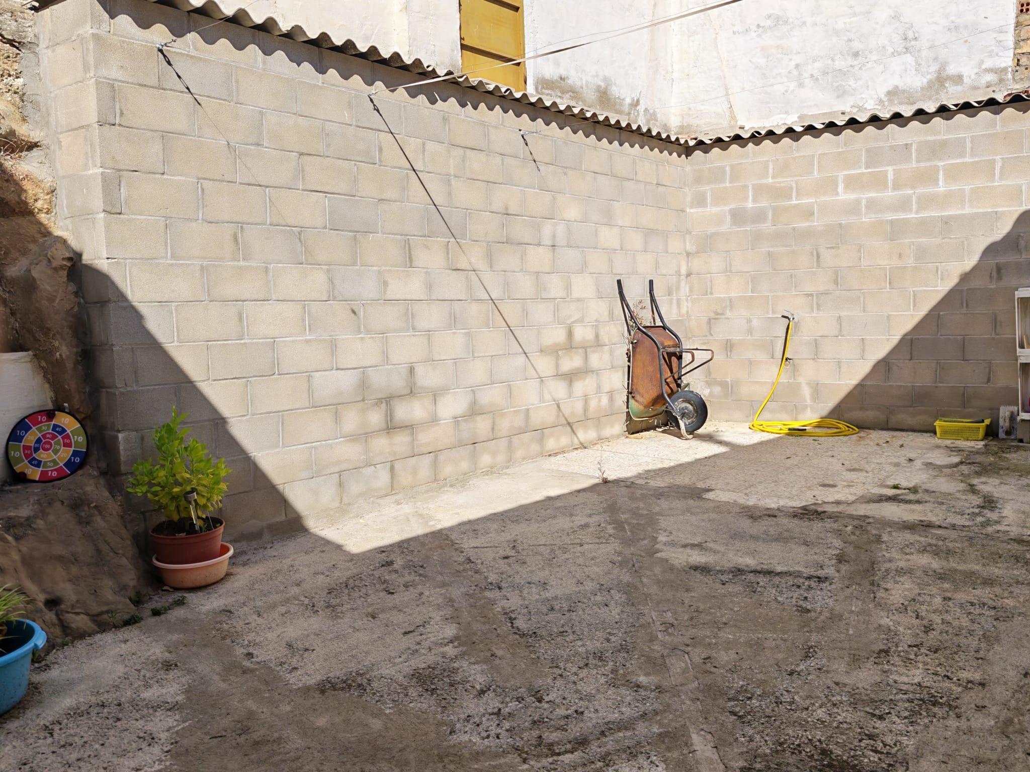 Imagen 11 Casa en venta en Almunia De San Juan / Calle la balsa, zona alta de la población