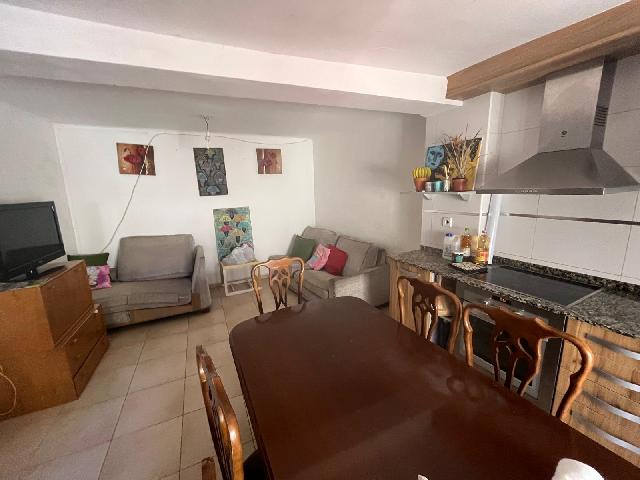 Imagen 2 Inmueble 303480 - Casa en venta en Estadilla / Calle san juan, cerca del centro
