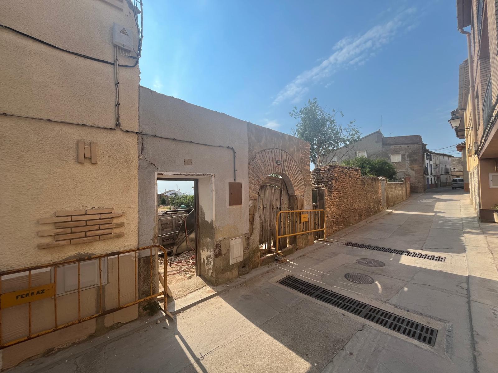 Imagen 3 Solar Urbano en venta en Laluenga / Cerca del centro de la población