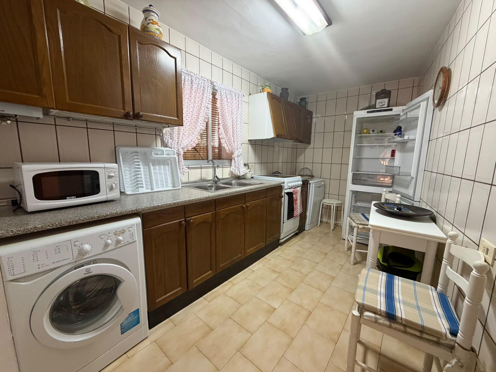 Imagen 6 Casa en venta en Fonz / Calle cecleta, cerca del centro de la población