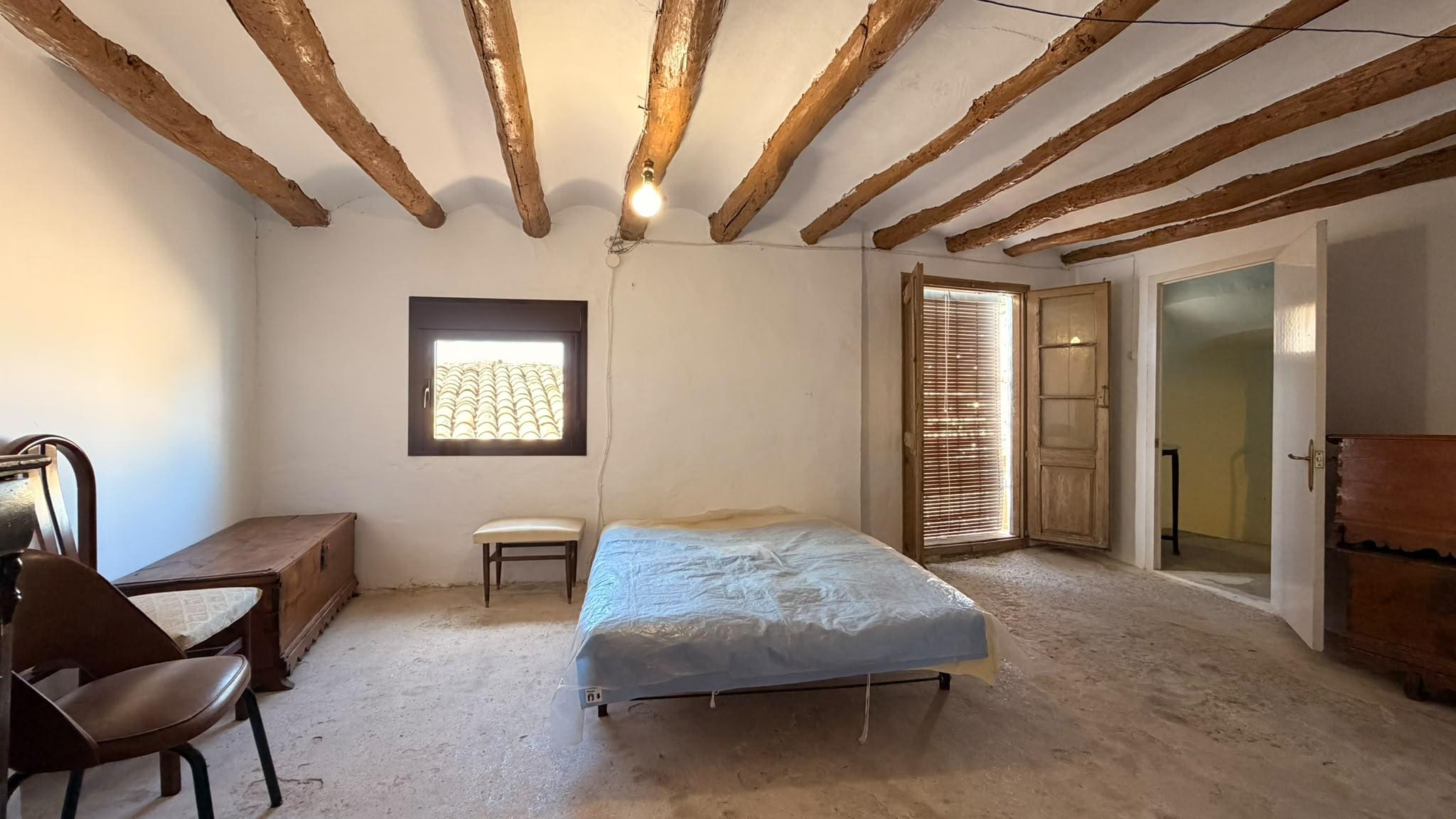 Imagen 7 Casa en venta en Peralta De Calasanz / Zona residencial, centro de la población