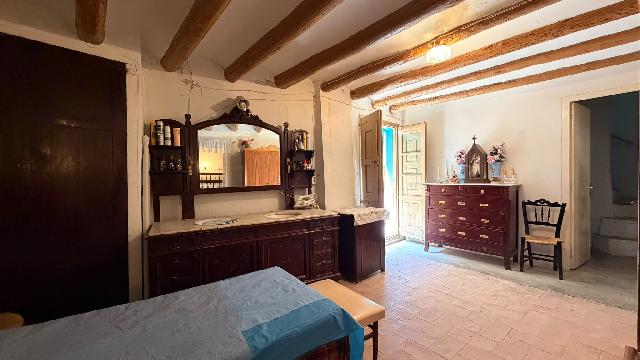 Imagen 8 Inmueble 305275 - Casa en venta en Peralta De Calasanz / Zona residencial, centro de la población