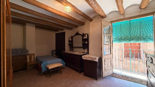 Imagen 12 Inmueble 305275 - Casa en venta en Peralta De Calasanz / Zona residencial, centro de la población