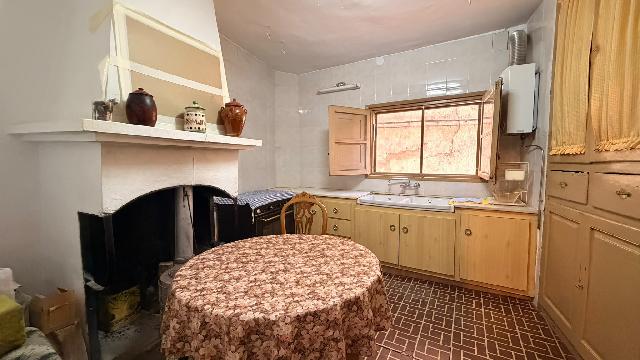 Imagen 1 Inmueble 305275 - Casa en venta en Peralta De Calasanz / Zona residencial, centro de la población