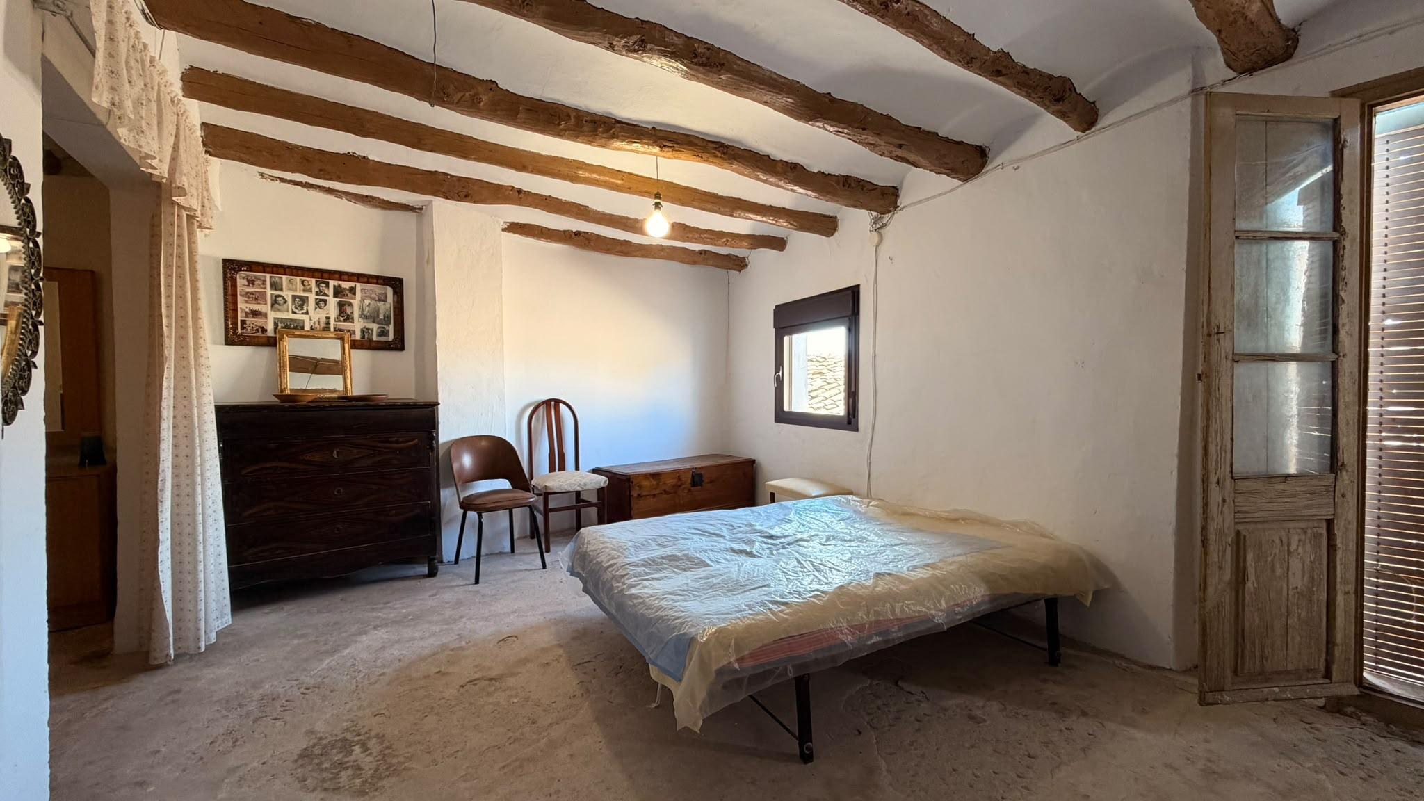 Imagen 13 Casa en venta en Peralta De Calasanz / Zona residencial, centro de la población