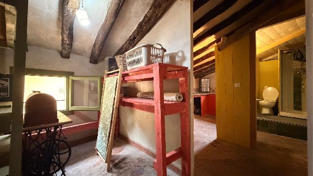 Imagen 15 Inmueble 306060 - Casa en venta en Azlor / En el centro de la población, junto a la iglesia