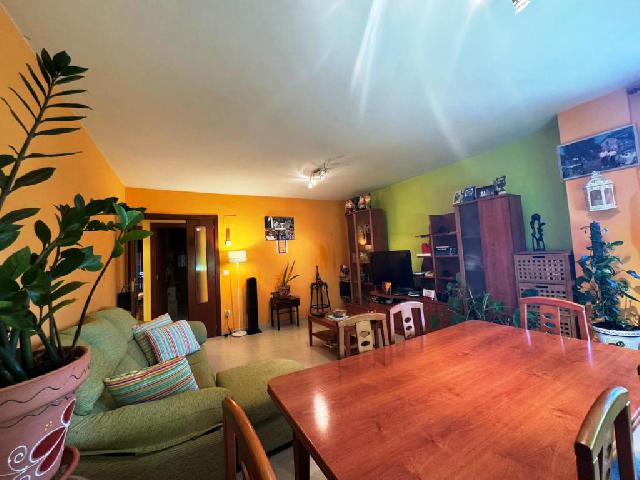 Imagen 3 Inmueble 293746 - Piso en venta en Binéfar / Centro de la población.