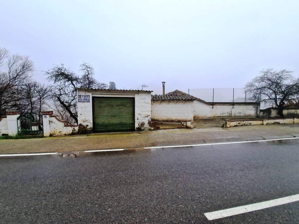 Imagen 26 Casa Aislada en venta en Tamarite De Litera / Zona tranquila.