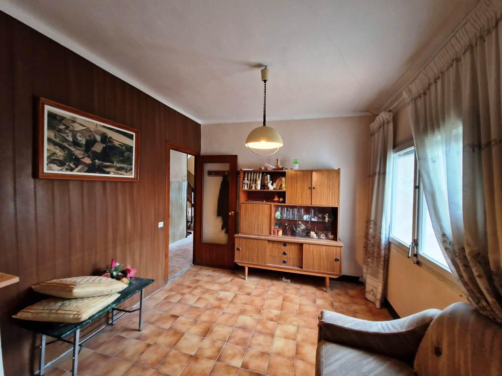 Imagen 10 Casa Aislada en venta en Tamarite De Litera / Zona tranquila.