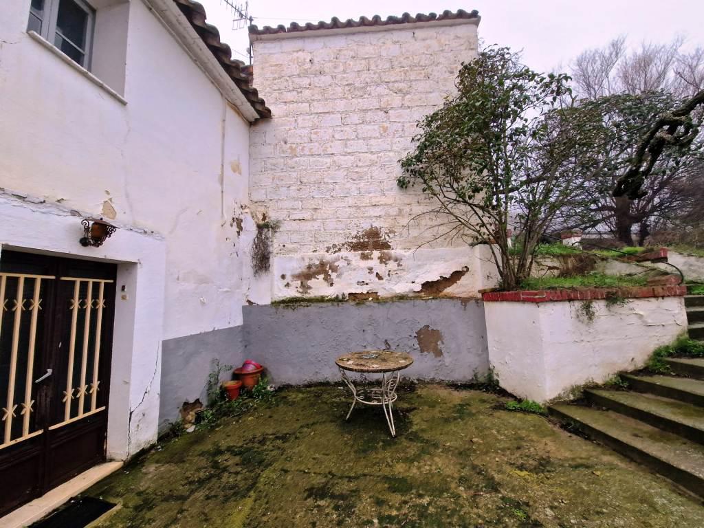 Imagen 3 Casa Aislada en venta en Tamarite De Litera / Zona tranquila.