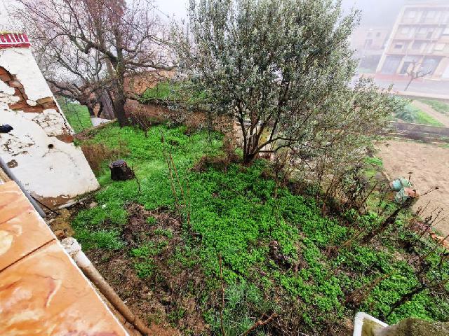 Imagen 7 Inmueble 299237 - Casa Aislada en venta en Tamarite De Litera / Zona tranquila.