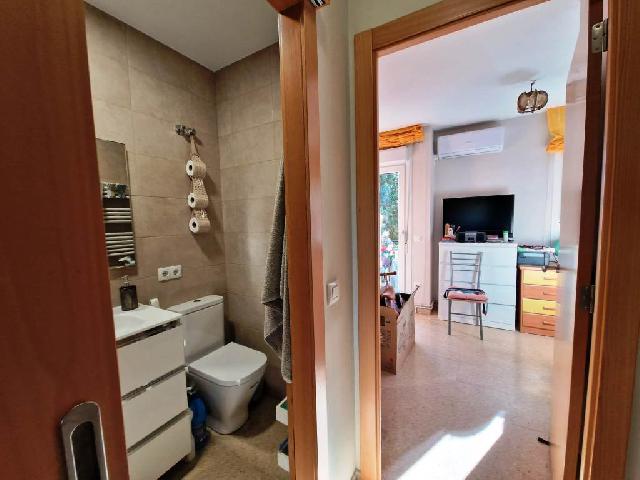 Imagen 9 Inmueble 299642 - Casa en venta en Vencillón / Plaza de la Iglesia.