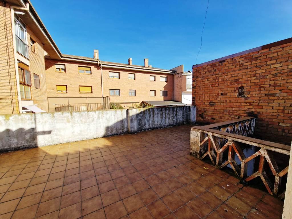 Imagen 3 Casa en venta en Binéfar / Próximo al centro.